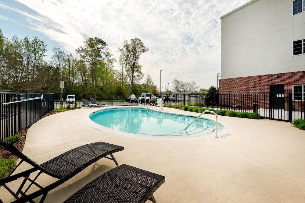 Candlewood Suites Rocky Mount By Ihg Bagian luar foto
